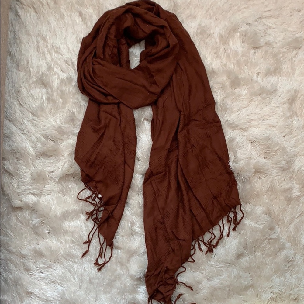 NWOT Brown Lightweight Pashmina-Style Wrap Scarf.